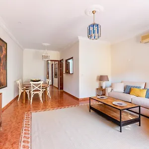 Aoa Gardens Family House Apartment Seville
